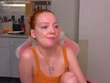Stripchat Live Sex Cam of Radiants_two