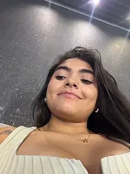 Stripchat Live Sex Cam of GiselOrtiz