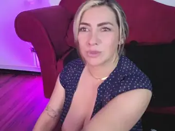 Stripchat Free Live Porn of Isabella_lt