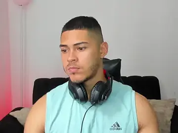 Stripchat Best live sex cam show of Iamdylan777