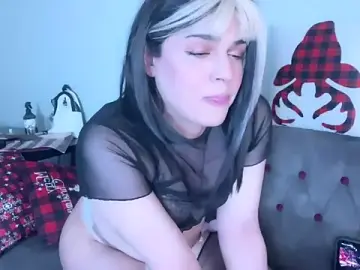 Stripchat Live Sex Cam of Thevelvet_tg