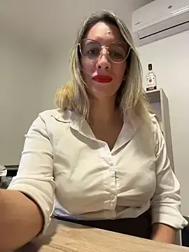 Stripchat Best live sex cam show of Gatitacarlita