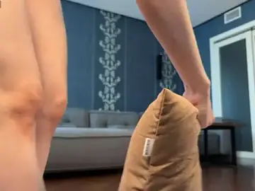 Stripchat Sex Cam of E1ara