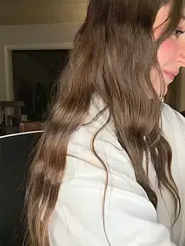 Stripchat Live Sex Cam of nerdynina