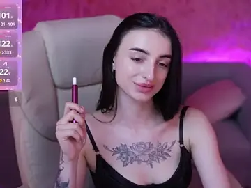 Stripchat Live Sex Cam of EmilyyMoon