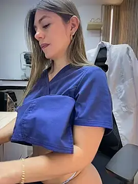 Stripchat Free Porn Cam of alicee16