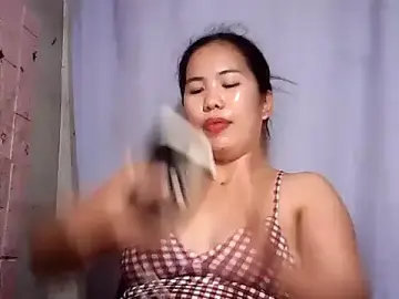 Stripchat Sex Cam of pinaysinglemommm