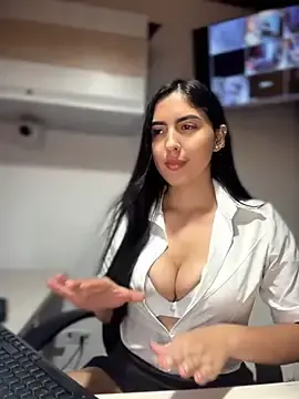 Stripchat Live Sex Cam of I_AM_SOPHIE_