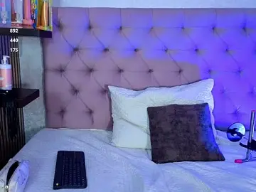 Stripchat Live Sex Cam of lillie__harper
