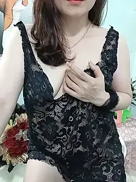 Stripchat Watch Live Sex Cams of Lisa-sqiurt