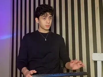 Stripchat Watch Live Sex Cams of MikeVoss_