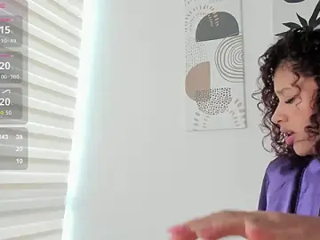 Stripchat Watch Live Sex Cams of SeleneClark