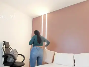 Stripchat Live Sex Cam of zoee_zi