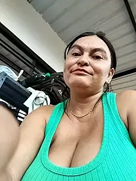 Stripchat Live Sex of Horny-Mommy-Dirty