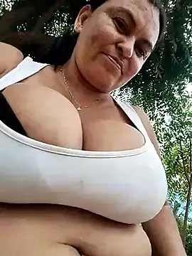 Stripchat Free Live Porn of Horny-Mommy-Dirty