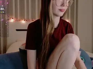 Stripchat Watch Live Sex Cams of Awwwrora