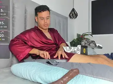 Stripchat Free Live Porn of Liam_ruse
