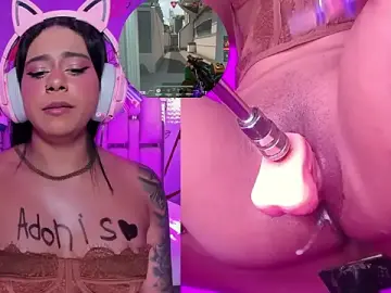 Stripchat Sex Cam of Gina_Kurt