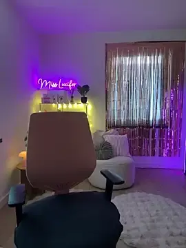 Stripchat Adult Webcam of Miss_Lucifer6