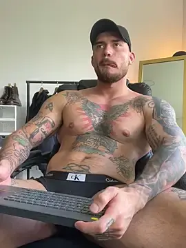 Stripchat Sex Cam of DimitriSullivan_