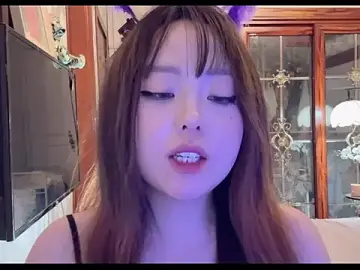 Stripchat Adult Webcam of LongLongQueen