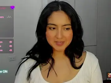 Stripchat Sex Cam of ViolettaKai