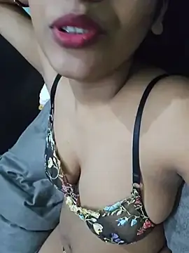 Stripchat Sex Cam of sexyindi_couple