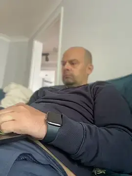 Stripchat Live Sex Cam of NakedAndrewHot