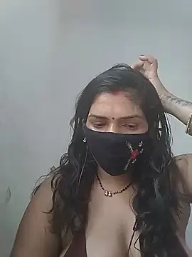 Stripchat Adult Webcam of KAJALBHABHI_