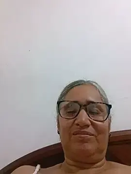 Stripchat Best Webcam of _candi