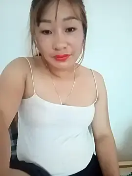 Stripchat Sex Cam of Jocelyn_baby