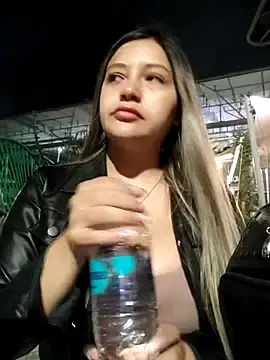 Stripchat Sex Chat of alana_69