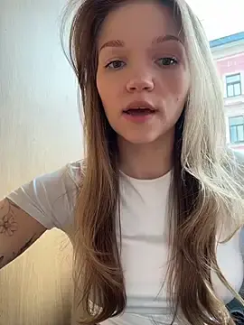 Stripchat Live Porn of StreetSquirt