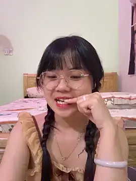 Stripchat Nude Webcam of ___KARA___