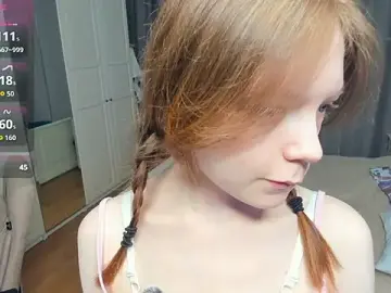 Stripchat Live Sex Cam of LavenderMitten