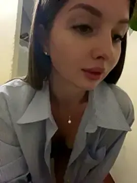 Stripchat Live Sex of KrisMagnoly
