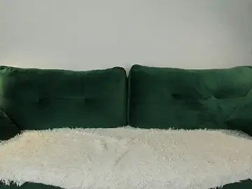 Stripchat Live Sex Cam of intrigueeme