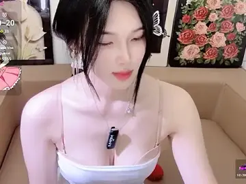 Stripchat Sex Cam of T-TeaR