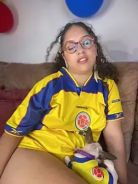 Stripchat Live Sex of Shara_dreams