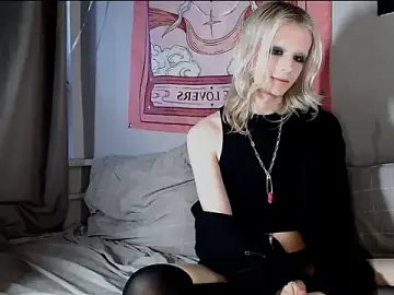 Stripchat Free Live Porn of Alien_Bella