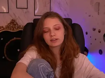 Stripchat Sex Cam of CuteeFoxy