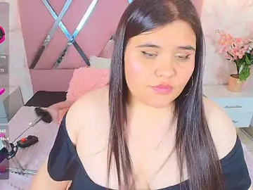 Stripchat Live Sex Cam of Dolce_pearl