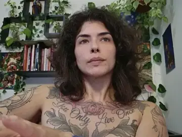 Stripchat Adult Webcam of TaliMajesty