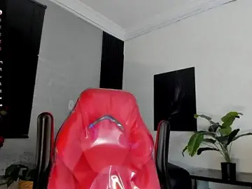 Stripchat Sex Cam of DannSmmith