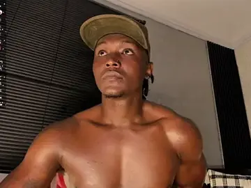 Stripchat Live Sex Cam of DannSmmith