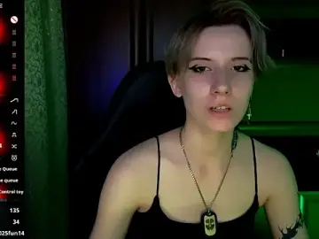 Stripchat Free Porn Cam of _Shadow_devil__