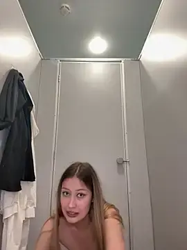 Stripchat Free Porn Cam of blonde_exe