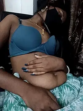 Stripchat Live Sex Cam of kavya-telugu84