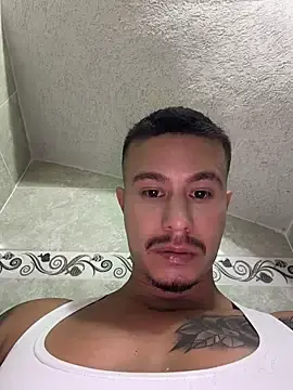 Stripchat Adult Webcams of DominickSullivan