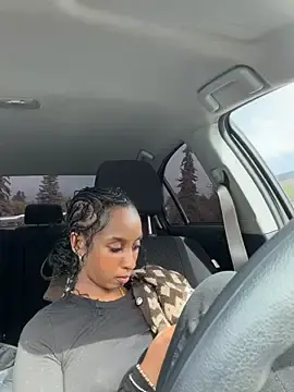 Stripchat Free Porn Cam of Your_Paris